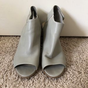 Steve Madden Nonstp Booties